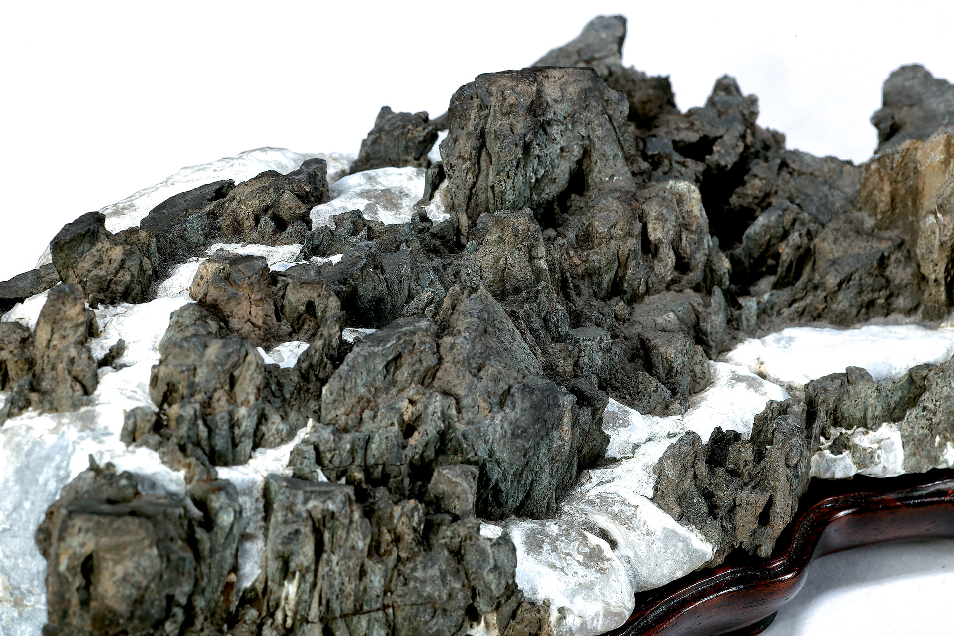 Mitsubishi' stone – Bonsai Today