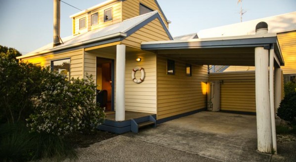 Rayville Boat Houses apollo bay