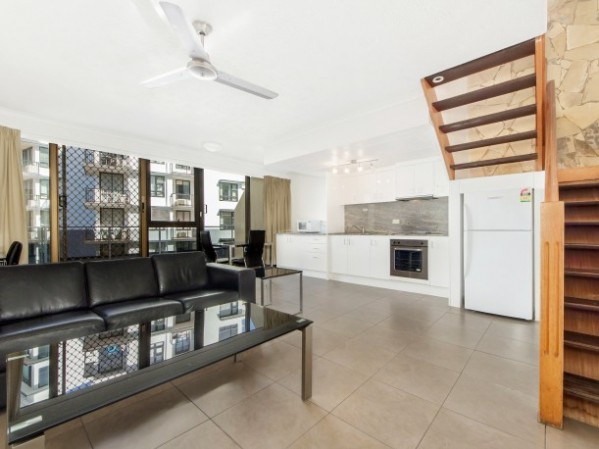 Broadbeach Travel Inn Apartments Gold Coast