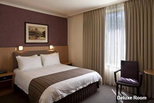The Best Western Plus Travel Inn Hotel melbourne
