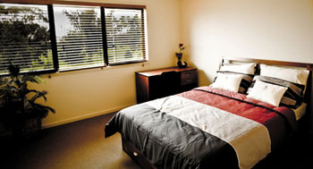 Insaa Serviced Apartments - Luxury Apartments @ Metro Village melbourne