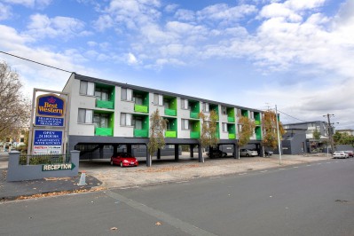 Princes Park Motor Inn Exterior