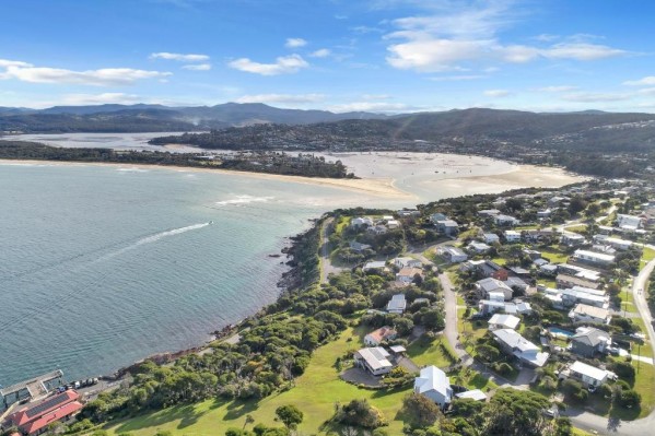 Sea Change and Studio on Tasman merimbula