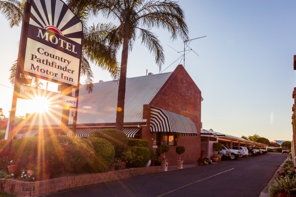 Country Pathfinder Motor Inn toowoomba