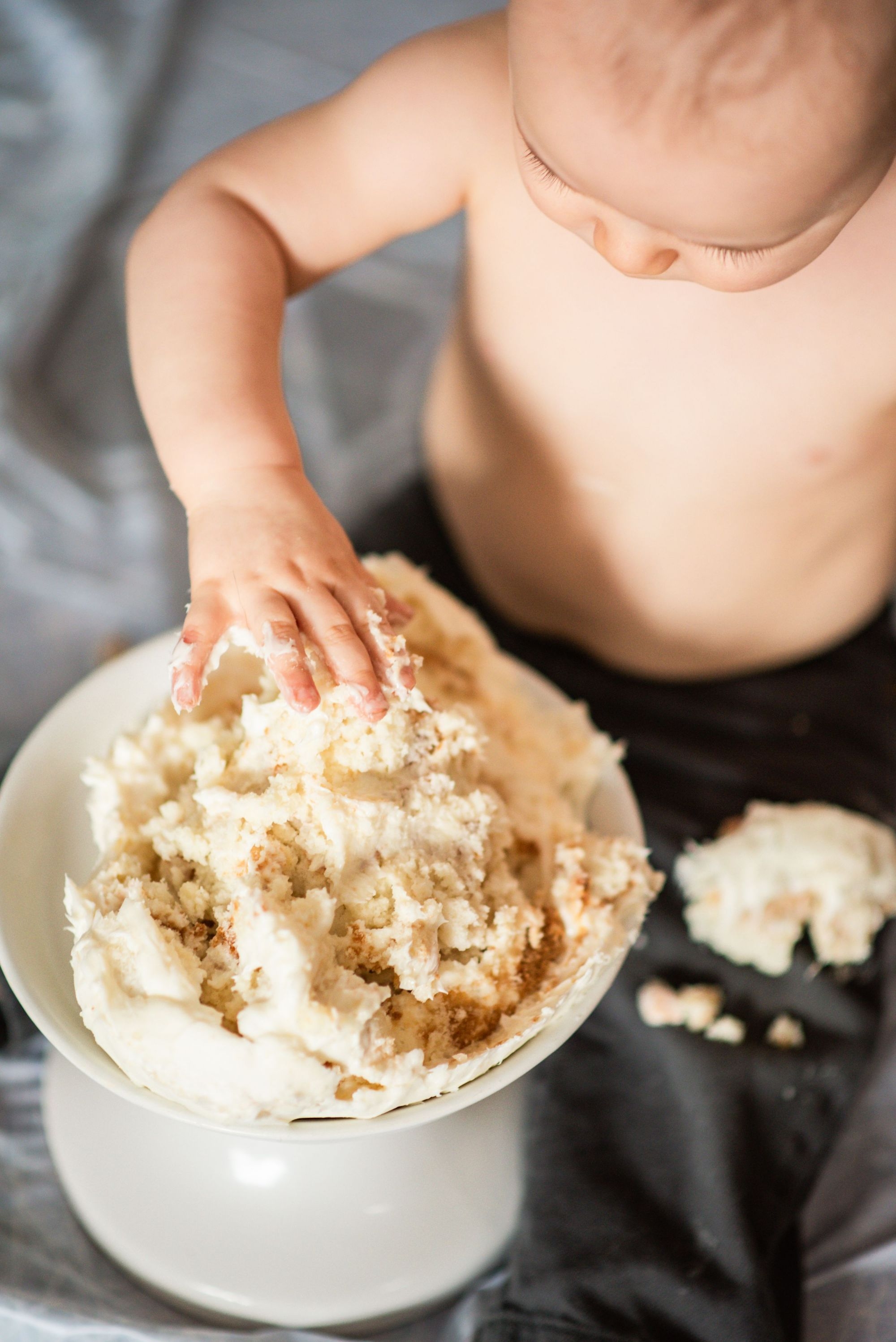 Nadine McKenney Photography's In-Studio Cake Smash Photography Session Photography