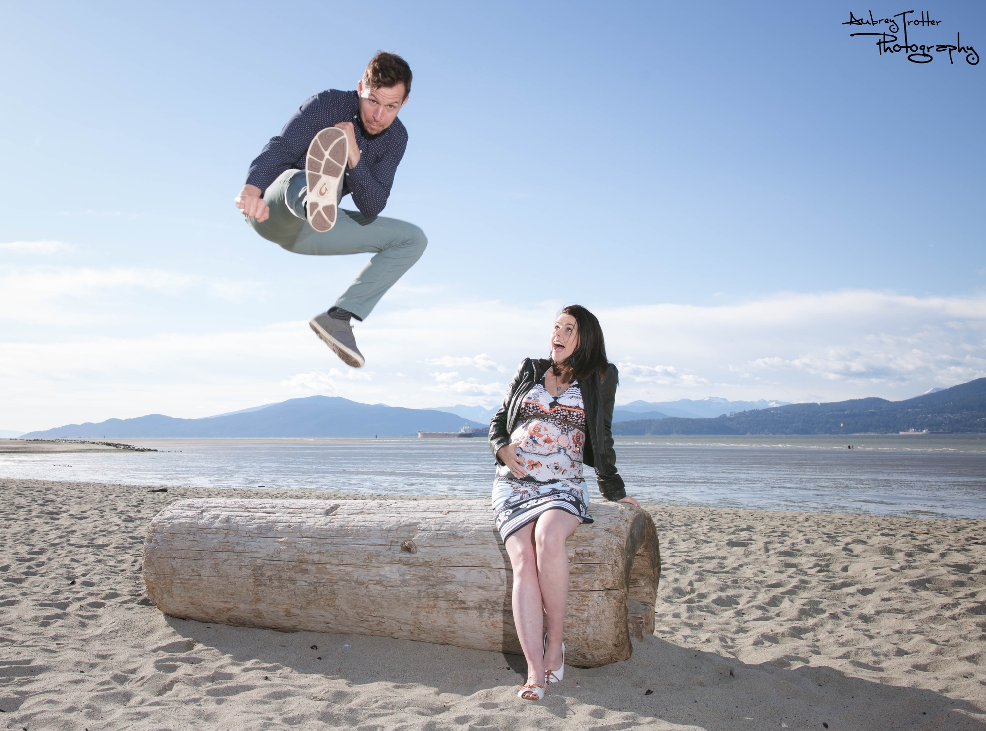 Aubrey Trotter Photography's Outdoor Maternity Session Package image