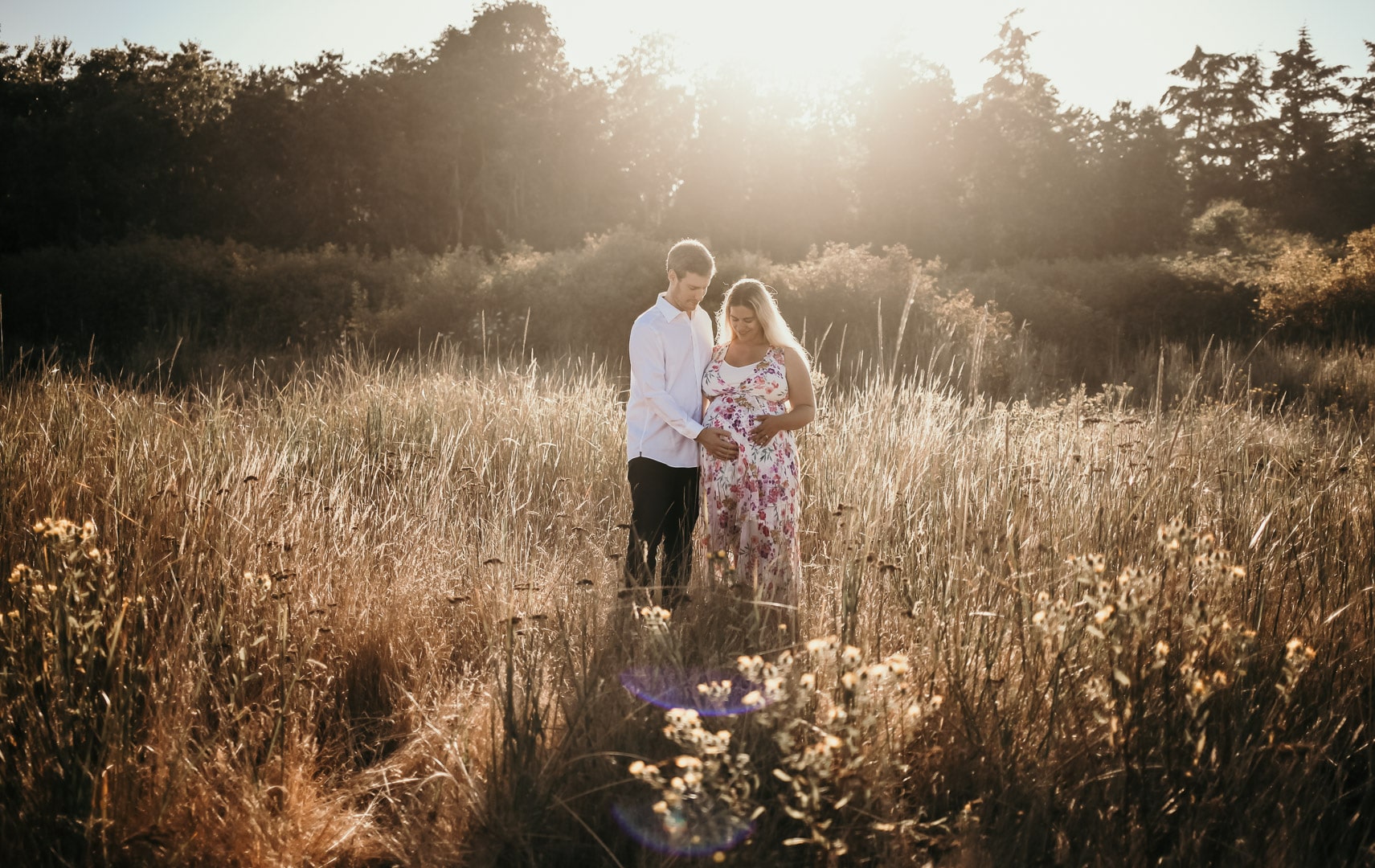 Kelsey Lageri Photography's Gold- Maternity & Newborn Lifestyle Session Photo 