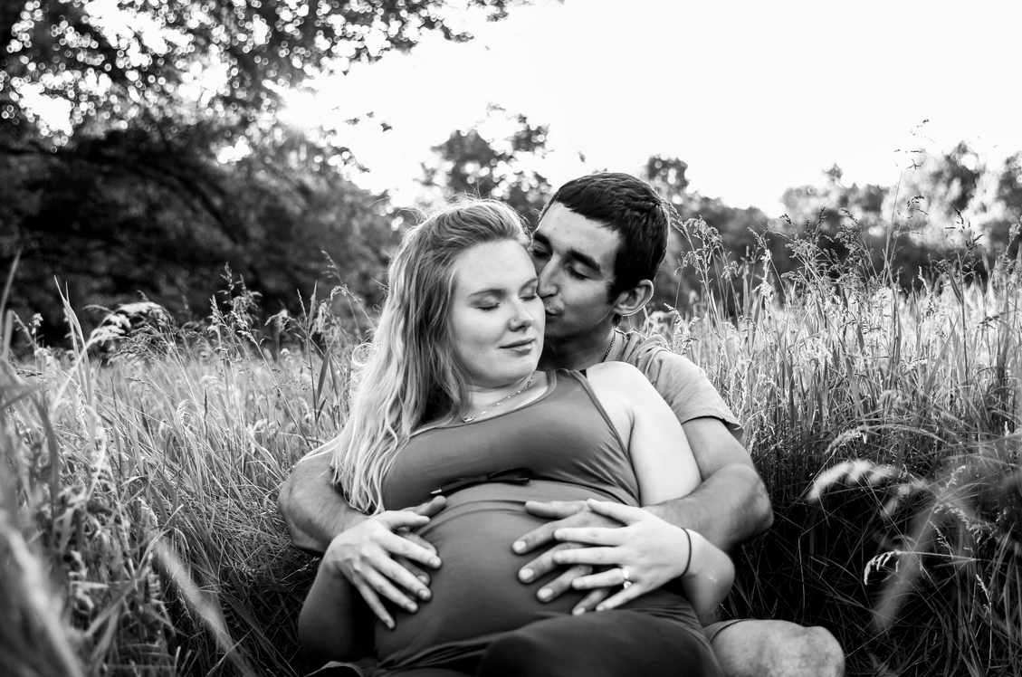 M.Legresley Photography's Maternity Session Package image
