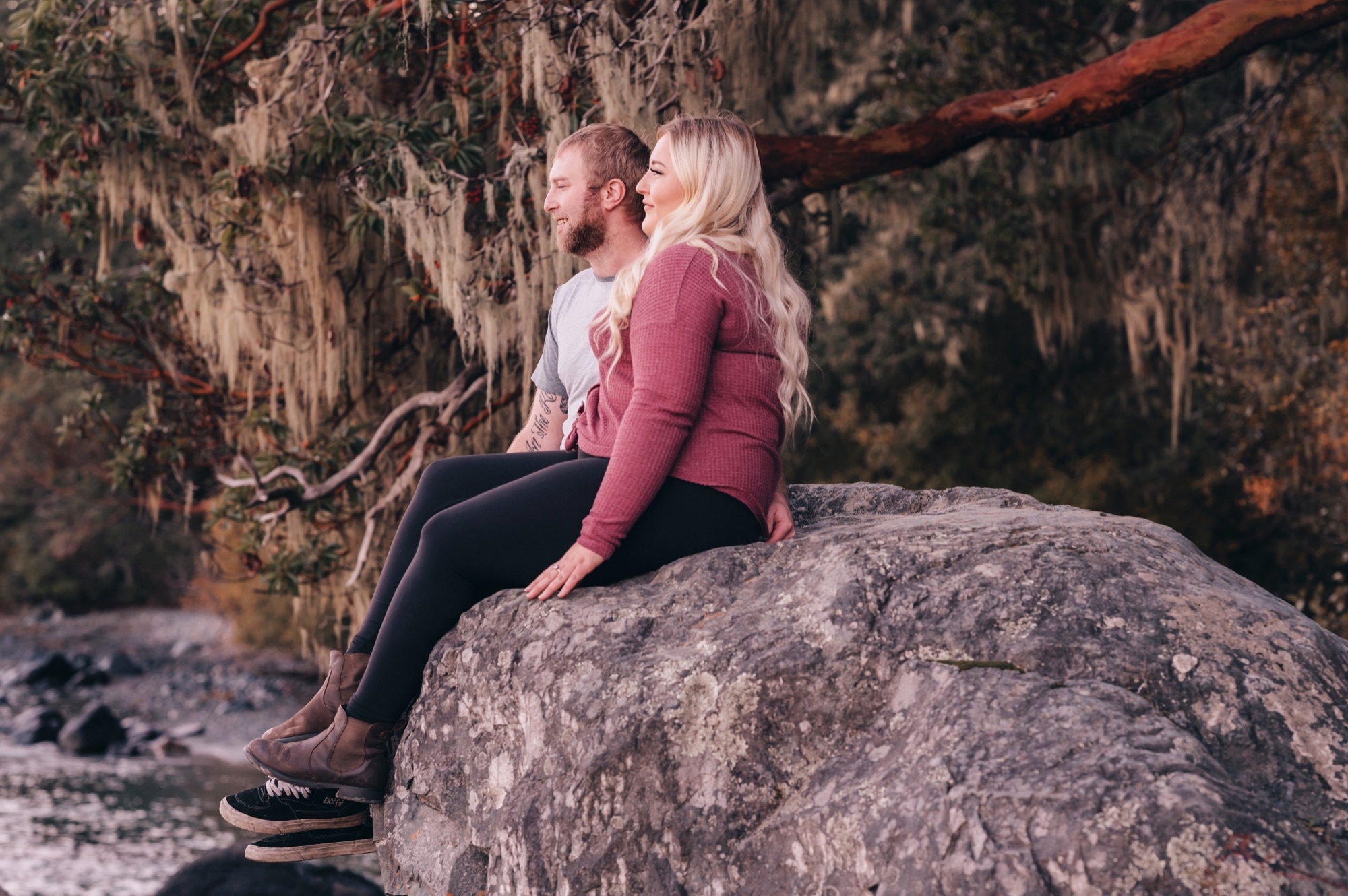 Burrow & Bloom Photography's 1.5 Hour Couples/Engagement Session Photo 