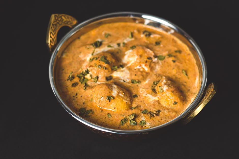 Kashmiri Dum Aloo (Baby Potatoes in Yoghurt-Fennel Gravy)