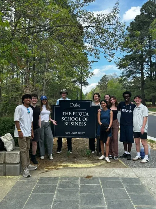 Après avoir gagné un concours sur le campus de l'Université Duke