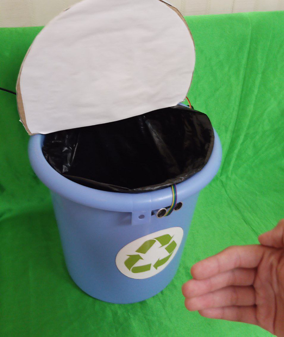 Ecobot - Smart Waste Bin robot