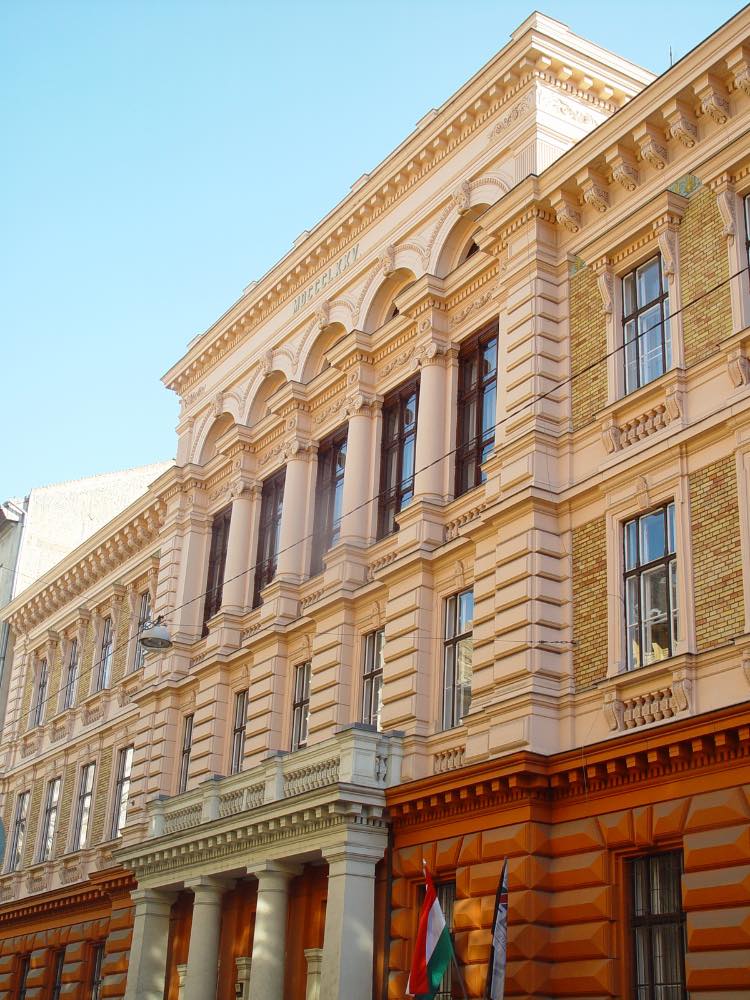 Budapest Business School