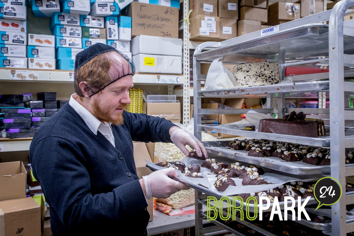 A Visit to Oh Nuts Candy Factory Boro Park 24