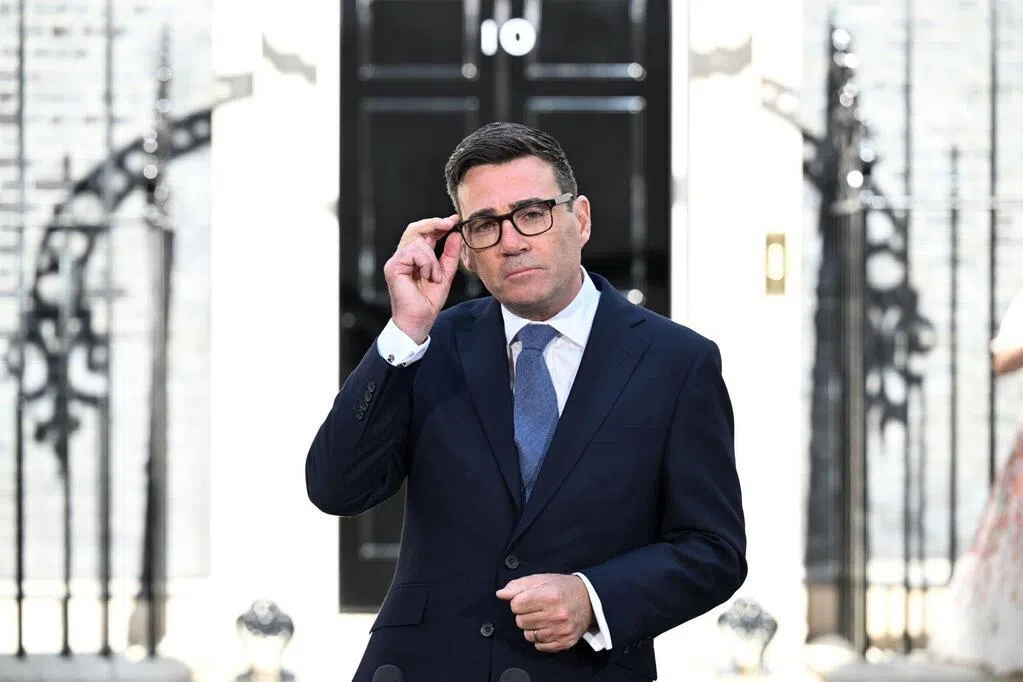 Strengthening the Special Relationship: New UK Prime Minister Burnham Initiates Diplomacy with President Trump