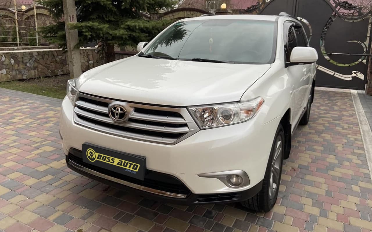 Toyota Highlander xu50