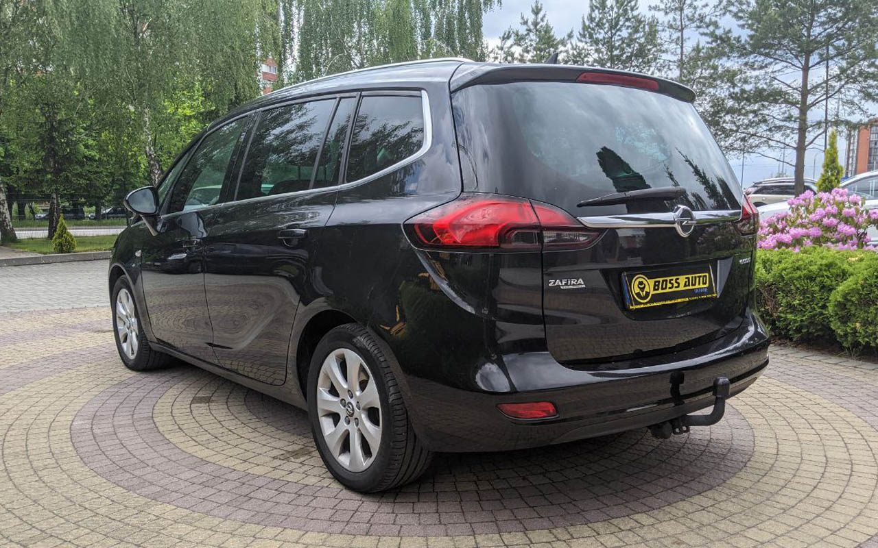 Opel Zafira Tourer 2013