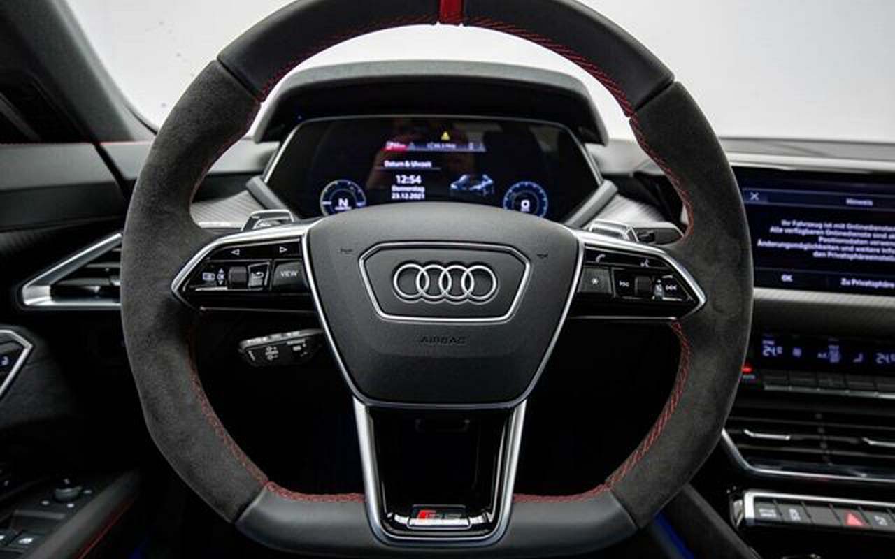 Audi e-tron null 2021 фото №14