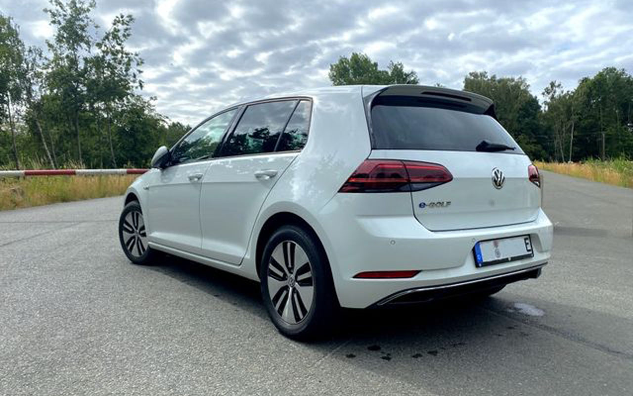 Volkswagen e-Golf null 2018 фото №8