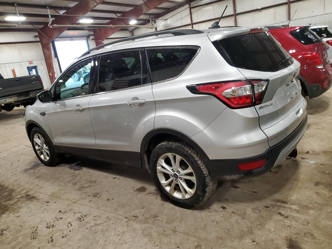 Ford Escape SEL 2018 фото №11