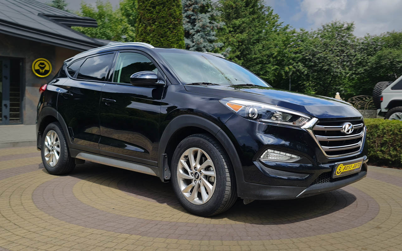 Стоковые фотографии по запросу Hyundai tucson