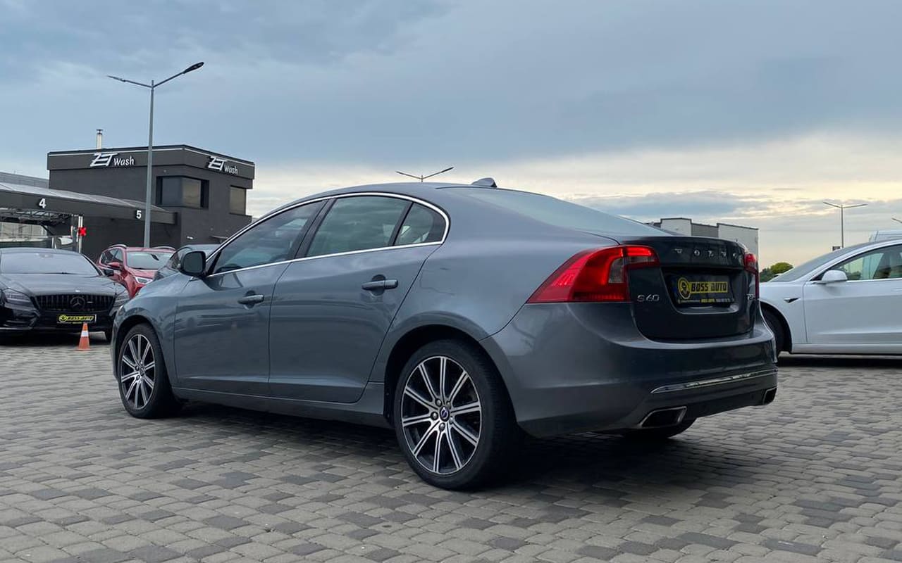 Третье «издание» Volvo S60