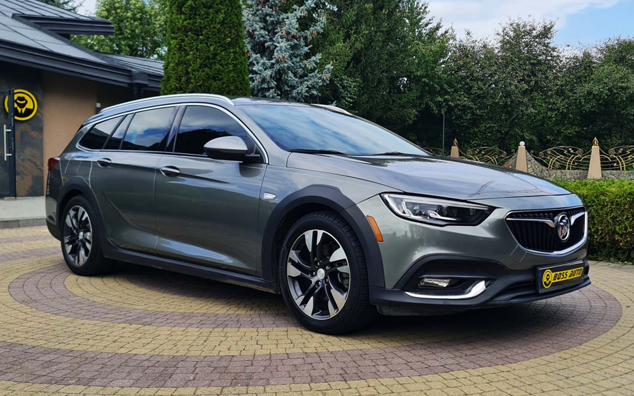 Buick Regal 2018 15700$ Buick Regal 2018