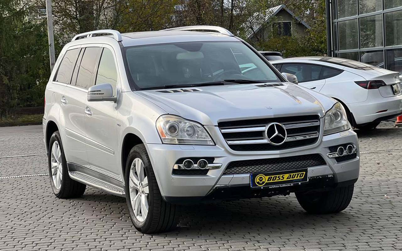 Gl 350 cdi 4matic. Mercedes Benz gl 350 CDI. Gl350 2011. Мерседес Джиэль 350 новый. Мерседес Бенц с 350 2011.