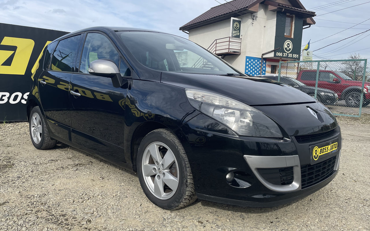 Renault Megane Scenic 2011 7800$ Renault Megane Scenic 2011