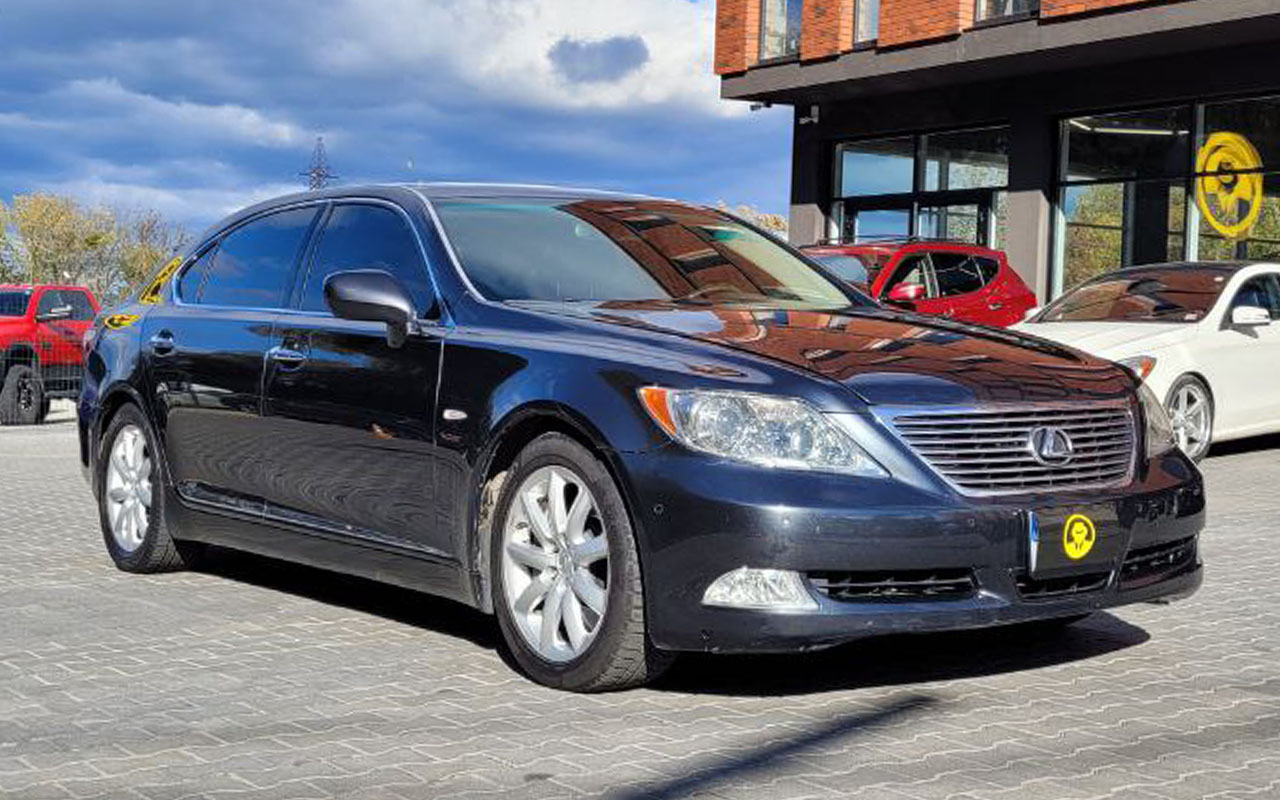Lexus LS 400 2007 10200$ Lexus LS 400 2007