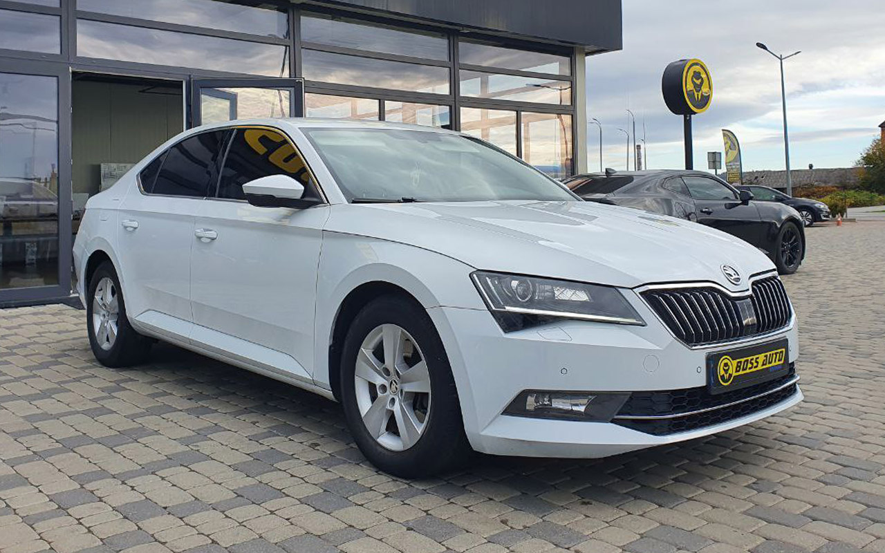 Skoda Superb 2017 16800$ Skoda Superb 2017