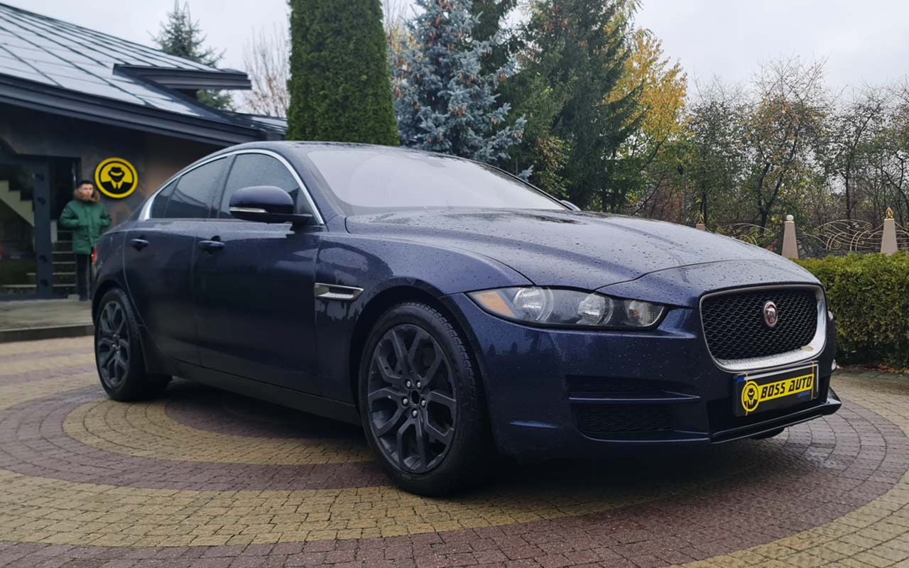 Jaguar XE 2016 17900$ Jaguar XE 2016