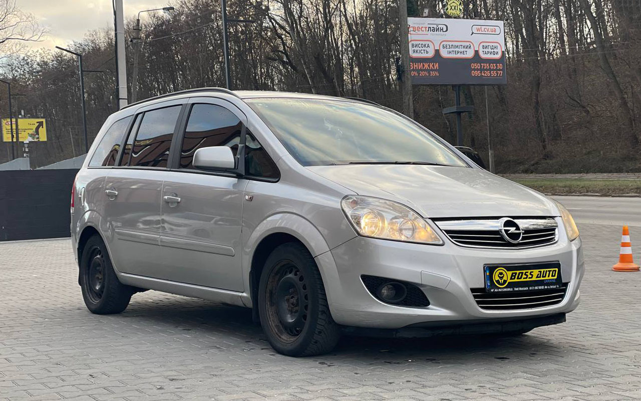 Opel Zafira 2009 8200$ Opel Zafira 2009