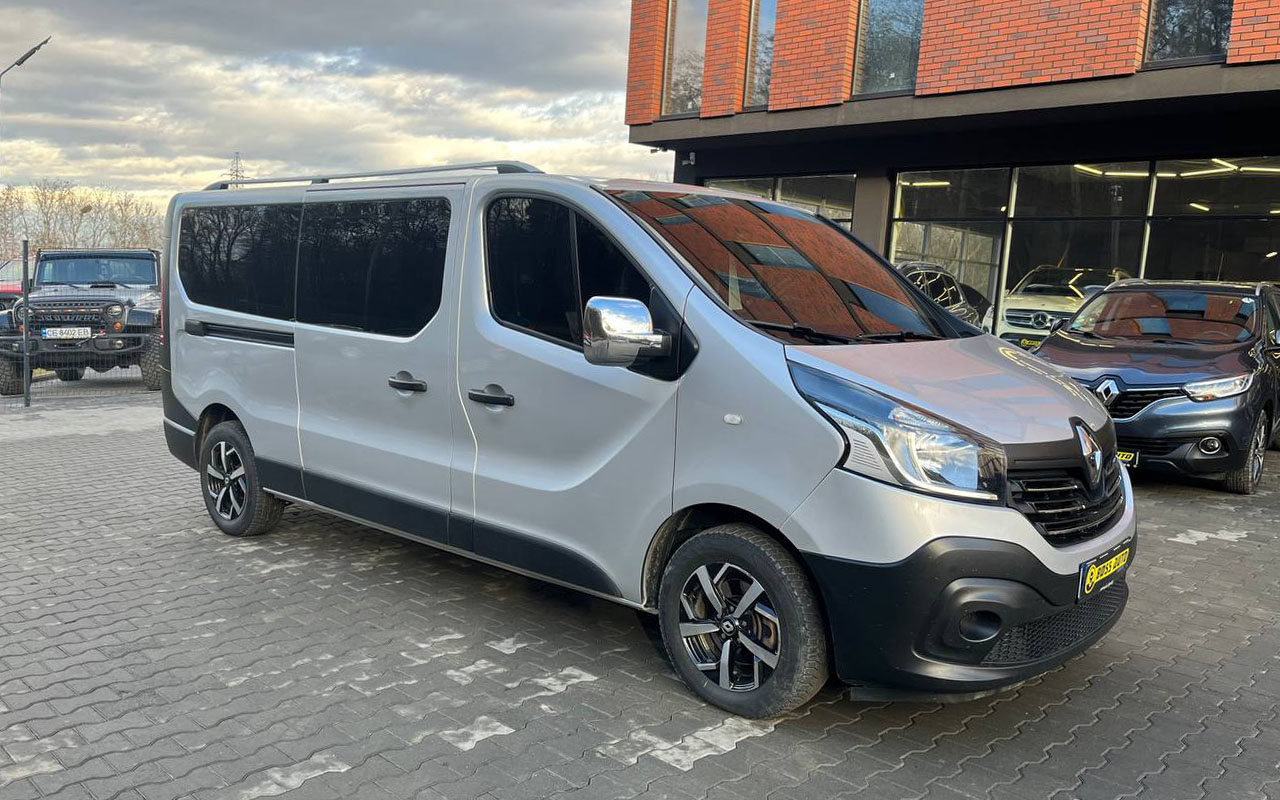 Рено Трафик | Фото и обзор Renault Trafic у официального дилера в Москве