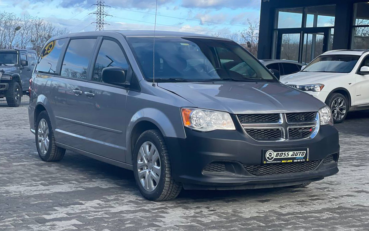 Dodge Grand Caravan 2017 3.6 75 000