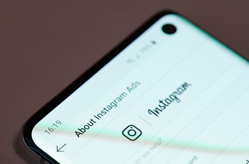 Radikális változás az Instagramon – Már csak 5 hashtag engedélyezett posztonként!