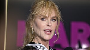 Átláthatóbb nem is lehetne: Nicole KIdman meztelenruhájára nincs szó
