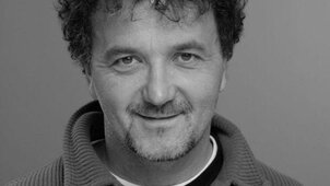 Elhunyt Scherer Péter
