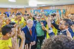 Número de evangélicos tende a crescer e acirra disputa entre Lula e Bolsonaro