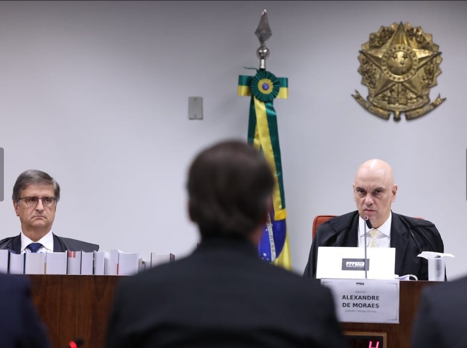 Com Xandão vice, Bolsonaro transformou STF em palco digital