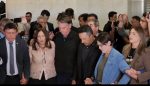 Bolsonaro vai ao Congresso, mas Moraes veta entrevista nas redes sociais