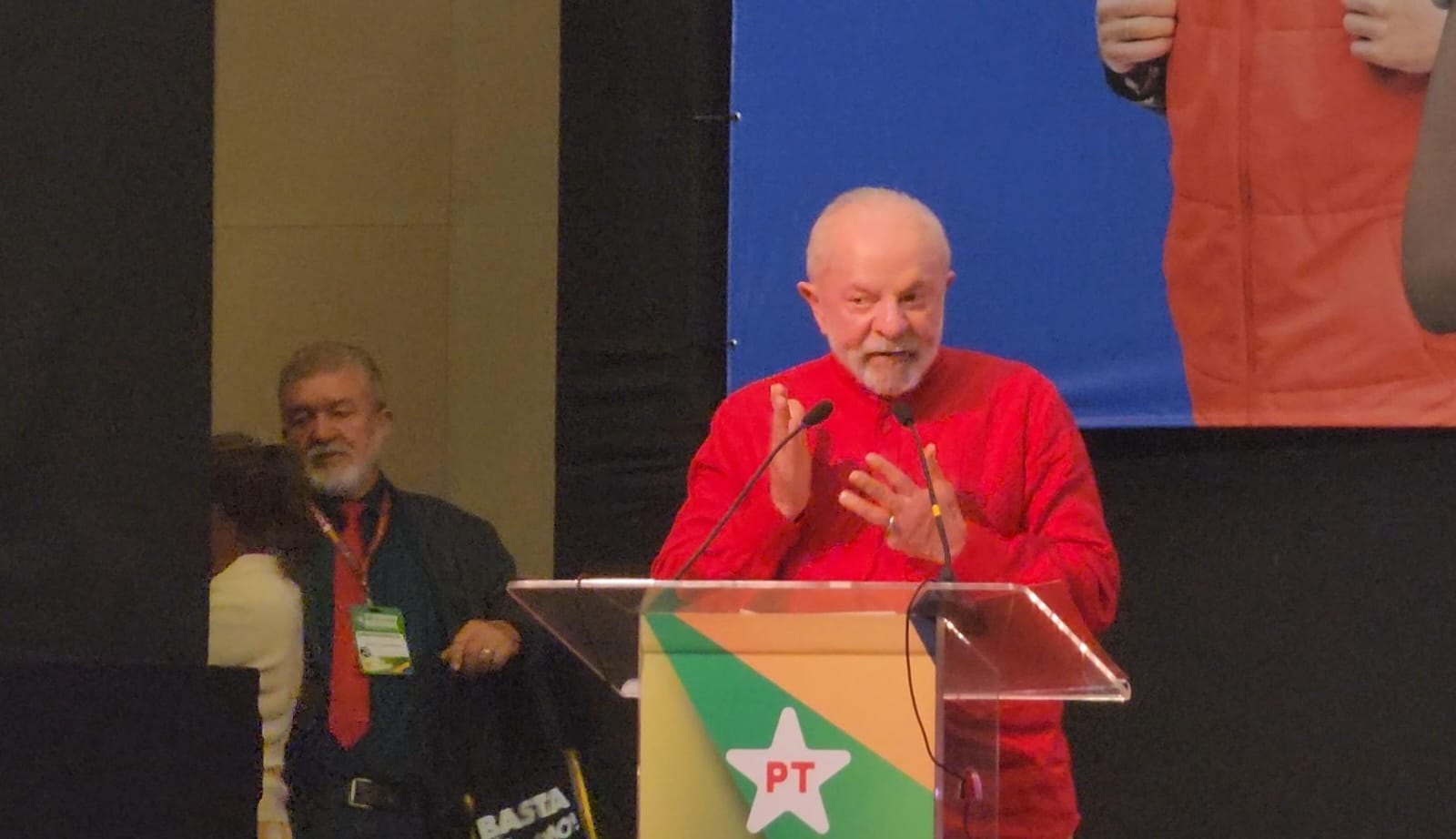 ‘Tenho um limite de briga com o governo americano’, diz Lula