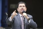 Deputado Federal Mauro Benevides sofre AVC e é internado