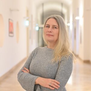 Dr. Csepeli  Réka