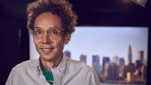 Malcolm Gladwell on the Stage of Brain Bar 