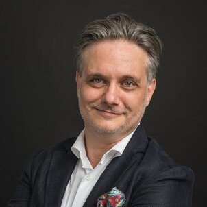 Nyáry  Krisztián