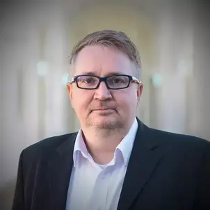 Dr. Salát  Gergely