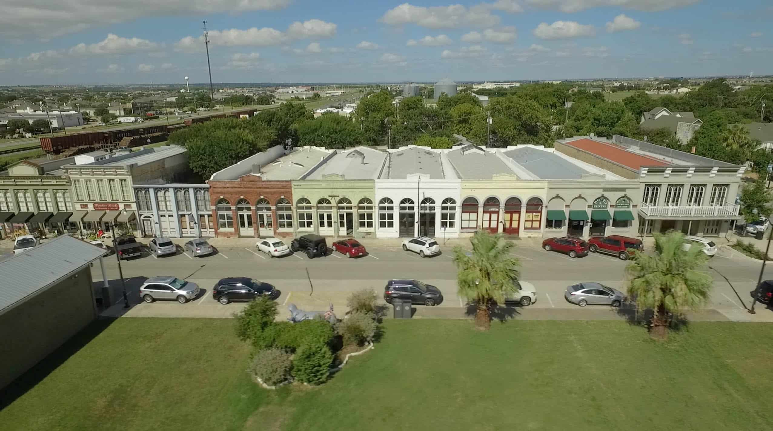 A picture of Hutto, TX with its local employers and popular industries