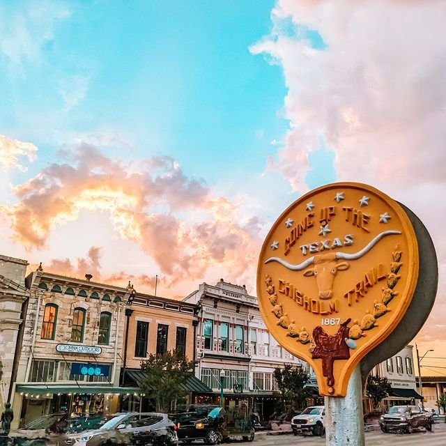 A picture of downtown Austin, Texas, with its many shops and restaurants