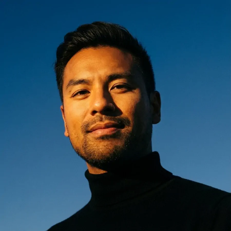 Urban Portrait portrait example with a man